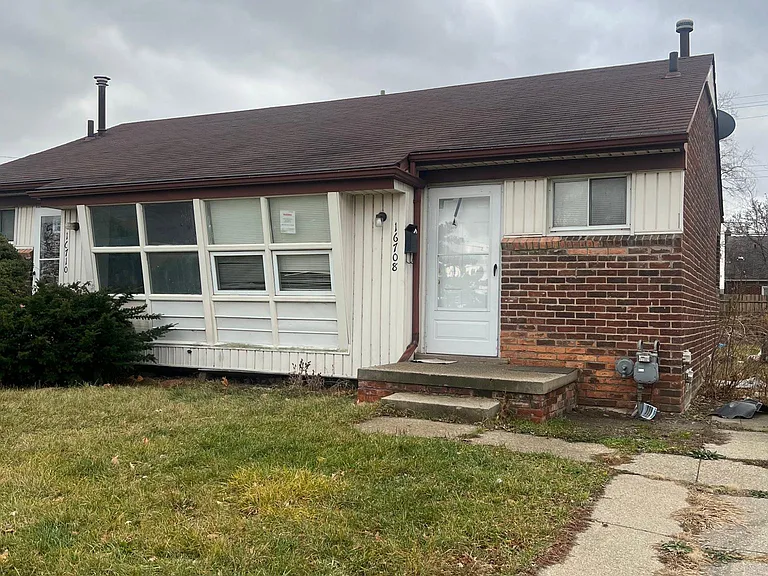 16708 E Eight Mile Rd — Photo 9
