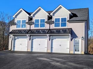 28 Haines Ln #A, Walden, NY 12586