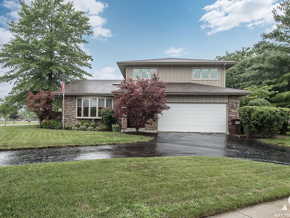 1st image of 17238 Valley Dr
