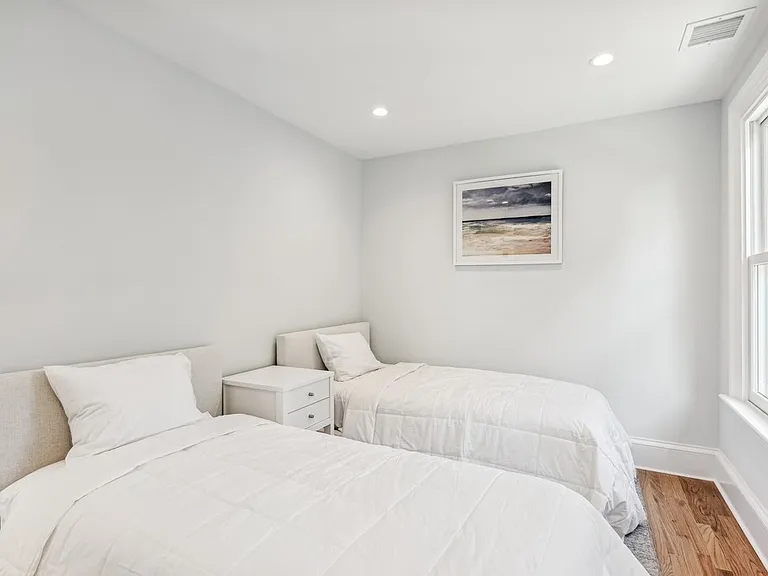 75 Georgica Rd — Photo 13
