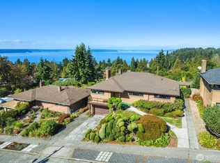 8877 42nd Ave SW, Seattle, WA 98136