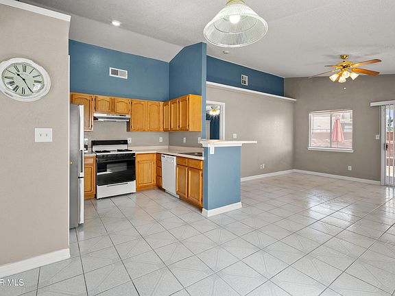 5th image of 12491 Kari Anne Dr