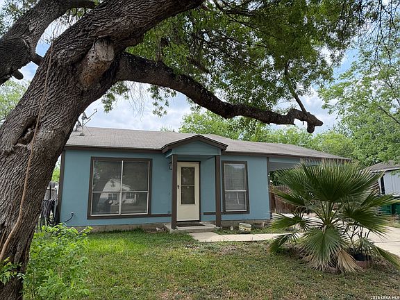2nd image of 302 Glenbrook