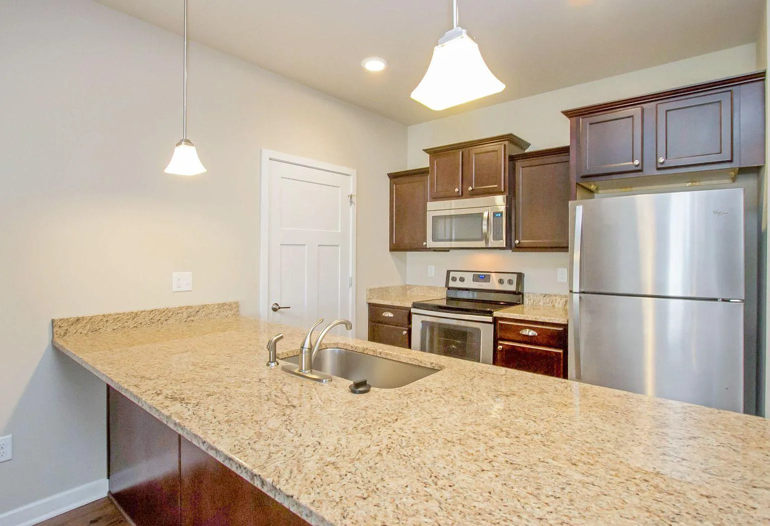 Suncrest — Photo 1