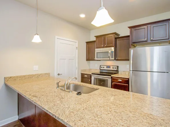 Suncrest, 2618 Bobcat Dr #1B-1Ba-815Sqft, Ames, IA 50014