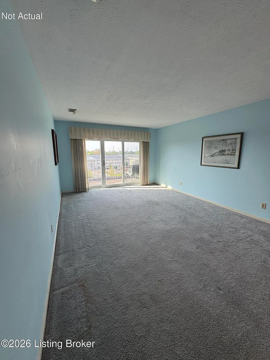 3030 Breckenridge Ln APT 519 photo 1