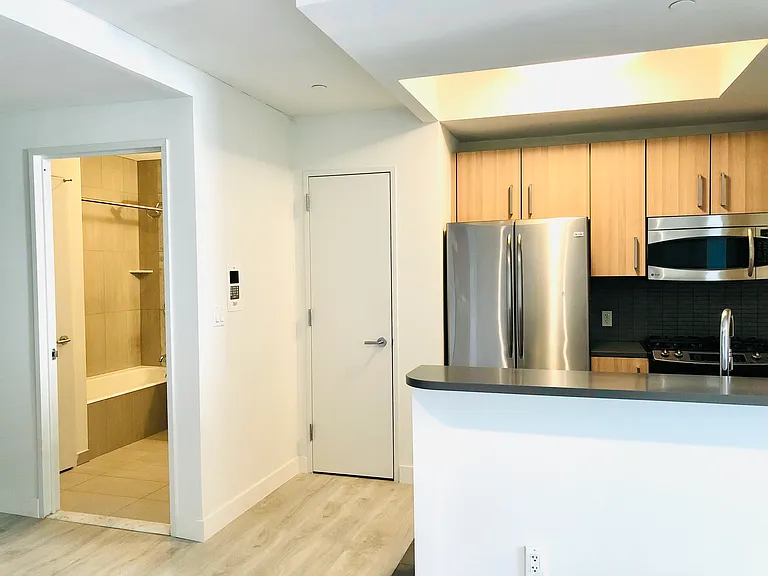 229 W 60th St #7N — Photo 5