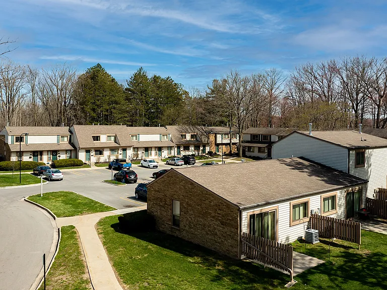 Forest Glen Townhomes — Photo 19