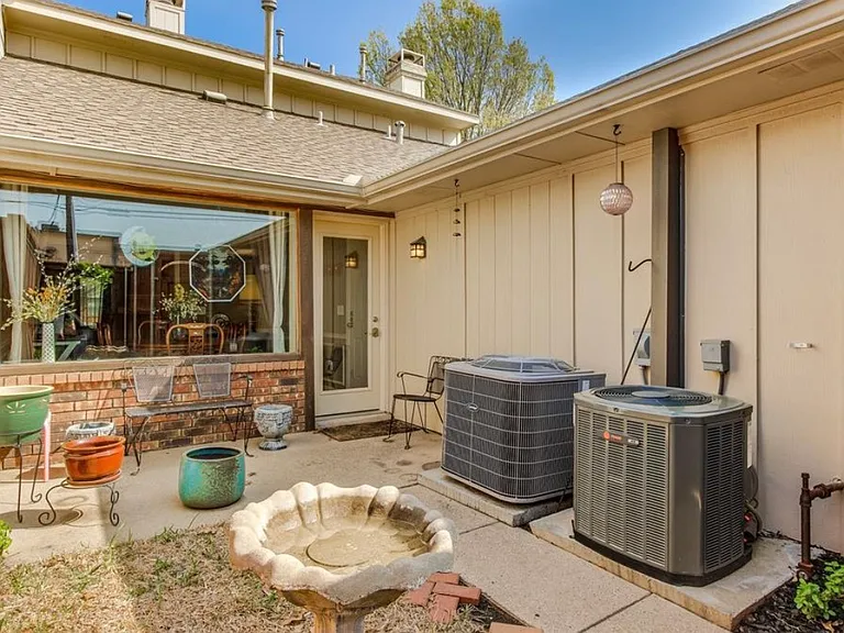 3613 Hilltop Ln — Photo 21