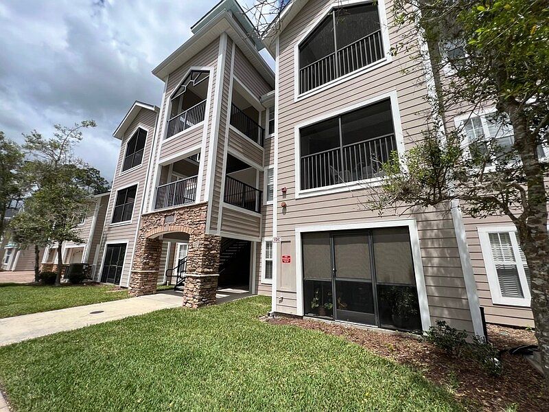 1st image of 310 Ryder Cup Cir Unit 206