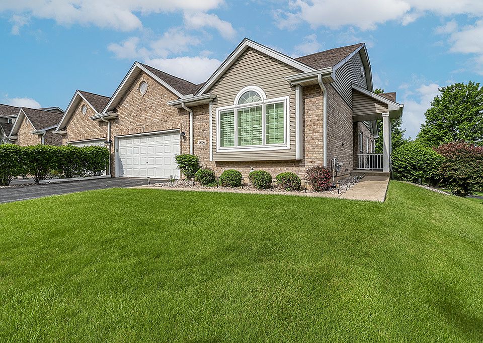 1st image of 18106 Waterside Cir
