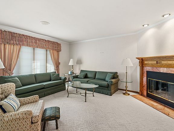 4th image of 10650 Golf Rd