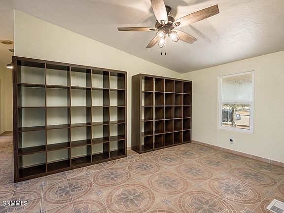 4th image of 4855 Porter Dr
