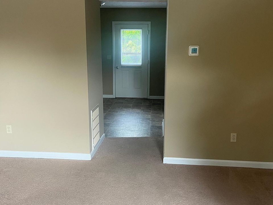 1st image of 401 Garden City Dr #A