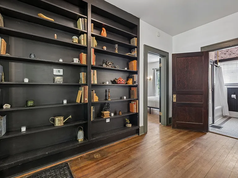 821 Greenwood Ave — Photo 14