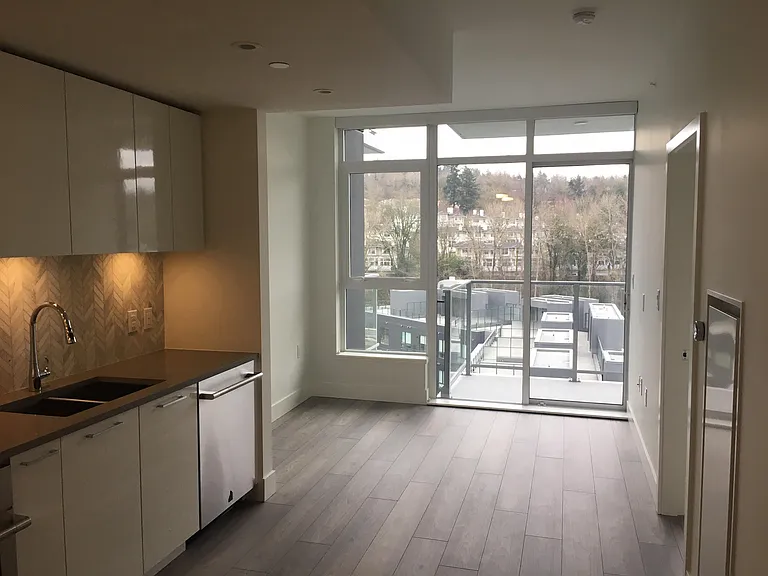 3581 E Kent Ave N #1002 — Photo 4