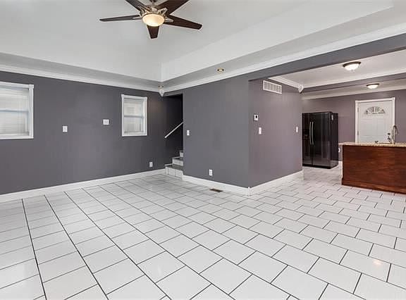 3rd image of 2834 Orville Ave