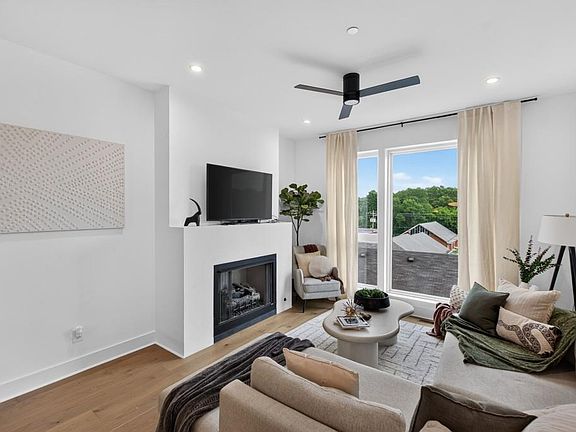 3rd image of 1570 Flat Shoals Rd SE #6