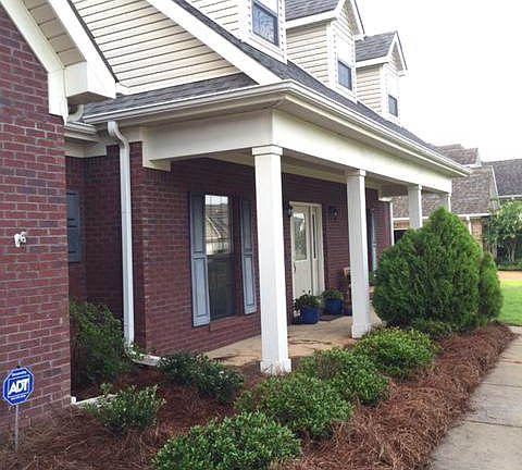 2nd image of 728 Savannah Dr