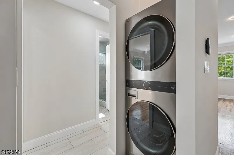 2 bed, 2.0 bath, $3,375 — Photo 3