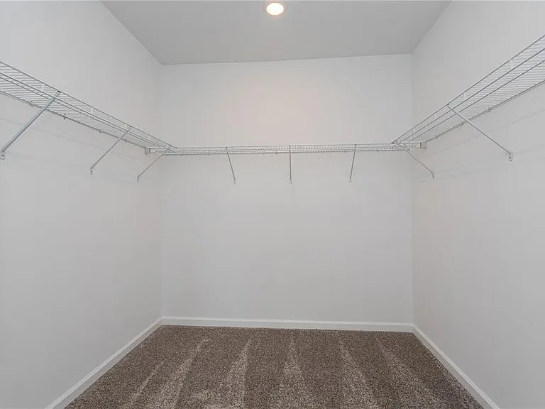 3227 Laurent Loop — Photo 14