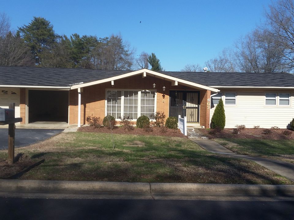 1st image of 402 Rosemary Ln