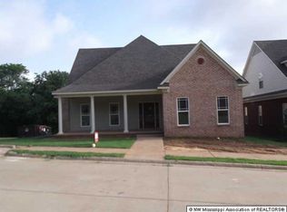 432 S Beacon Hill Dr, Hernando, MS 38632