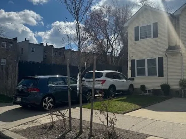 274 Walker St, Staten Island, NY 10303