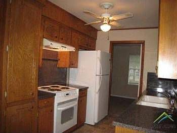 3rd image of 4625 Cambridge Dr