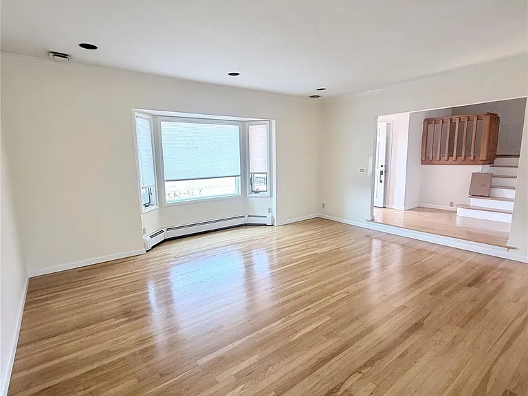 821 Channel Rd — Photo 3