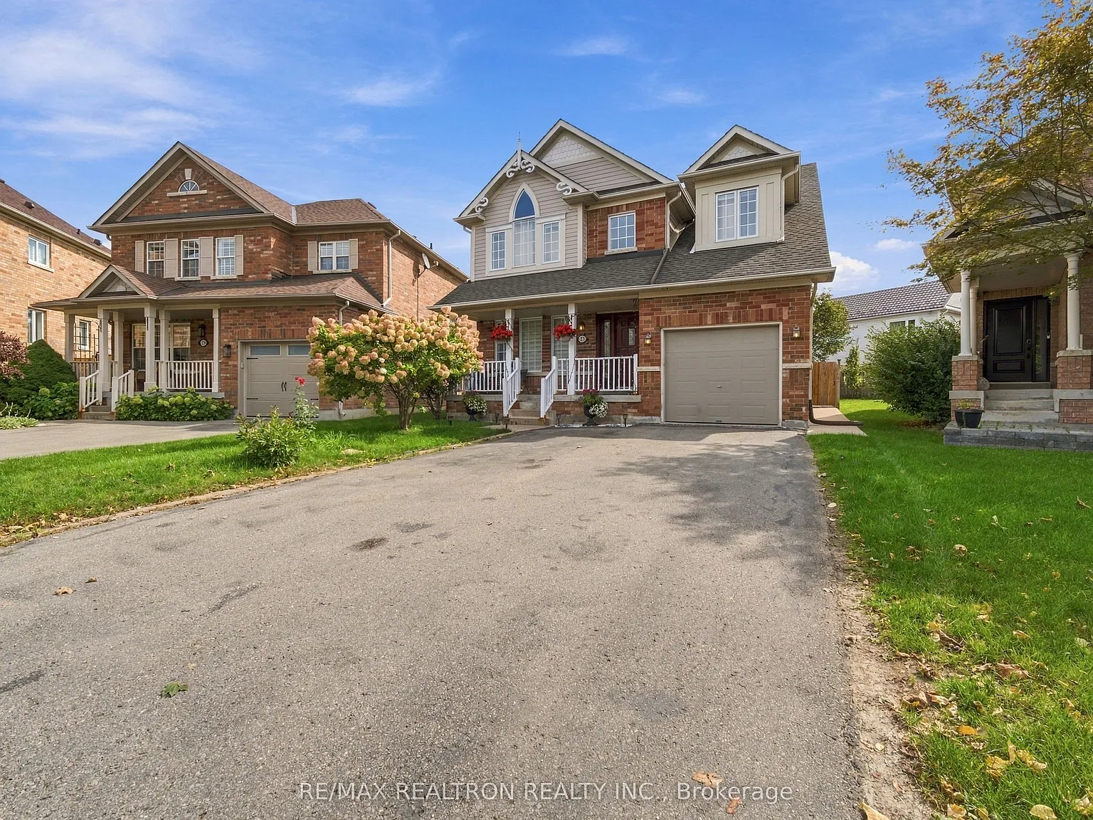2 bed, $1,900 — Photo 2