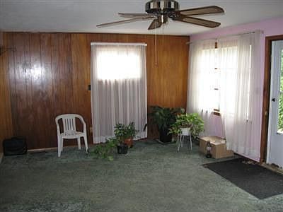 4th image of 7699 Crestwood Ln