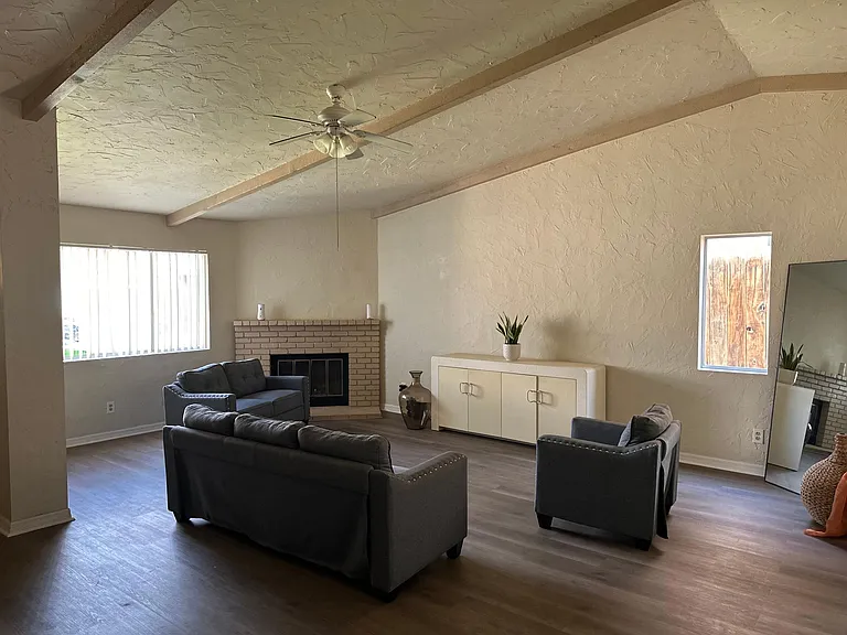 Spacious living room!