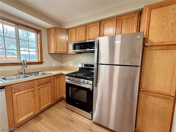 3rd image of 4617 Andover Ave