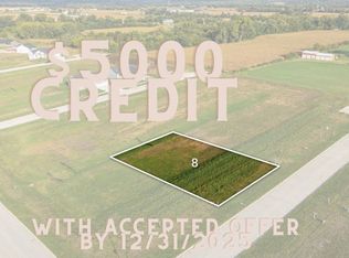 3319 Towne Ct, Robins, IA 52328