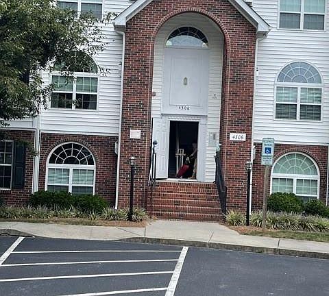 3rd image of 4306 Timberbrooke Dr