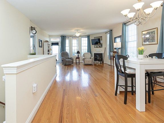 5th image of 45-101 Windgate Cir