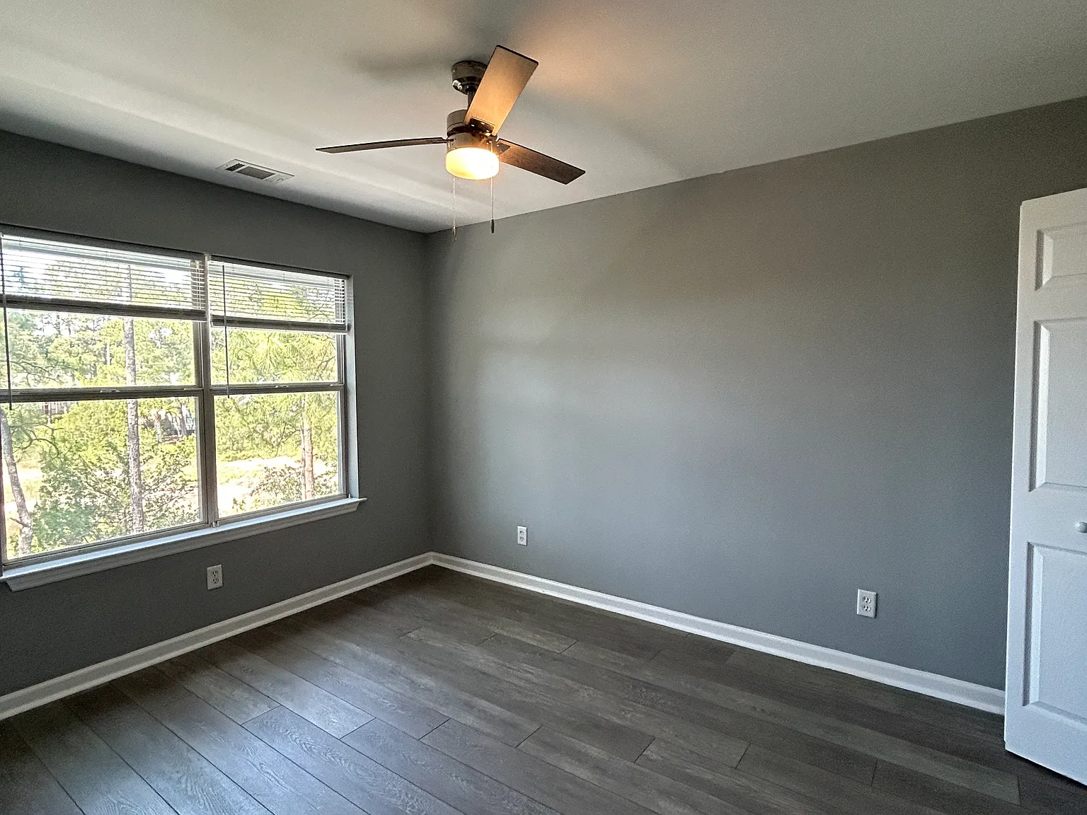 3 bed, 1600 sqft, $3,100 — Photo 3