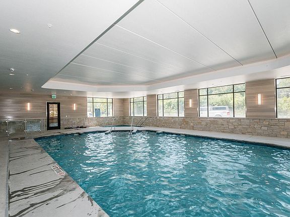 3rd image of 11127 N Industrial Dr #121