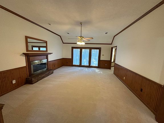 4th image of 7435 Woodshire Rd