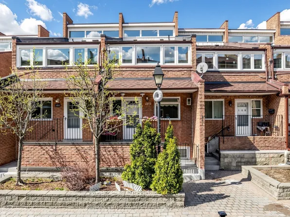 50 Scarborough Golf Club Rd #189, Toronto, ON M1M 3T5