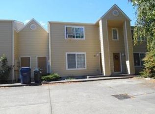 1852 N 11th Pl, Springfield, OR 97477