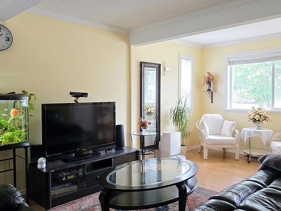 3rd image of 236 Lebleu St