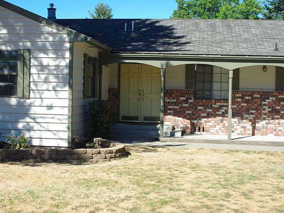 4th image of 1300 Scenic Ct SE