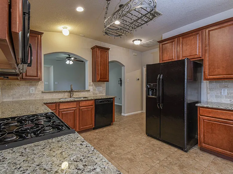 20210 Ribbonwood Point Ct — Photo 6