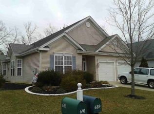 689 Saint Andrews Dr, Egg Harbor City, NJ 08215