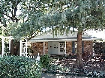 2nd image of 2948 Marsann Ln