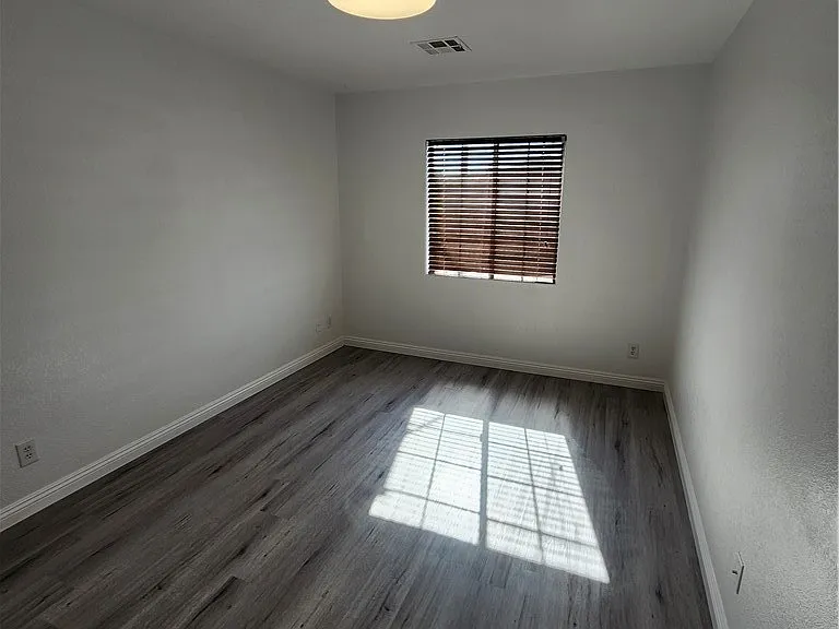 9106 Sheffield Garden Ave — Photo 6
