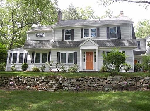 2nd image of 130 Maple St