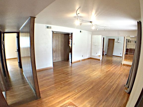 3rd image of 2539 Dukeland Dr